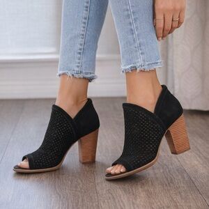 Lucky Brand Livey Open Toe Booties